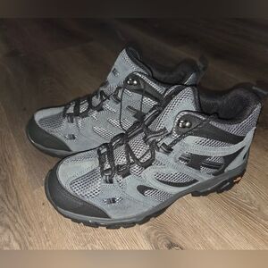 NWT HI-TEC Ravus Mid Hiking Boots for Men, Lightweight Breathable, SZ 8